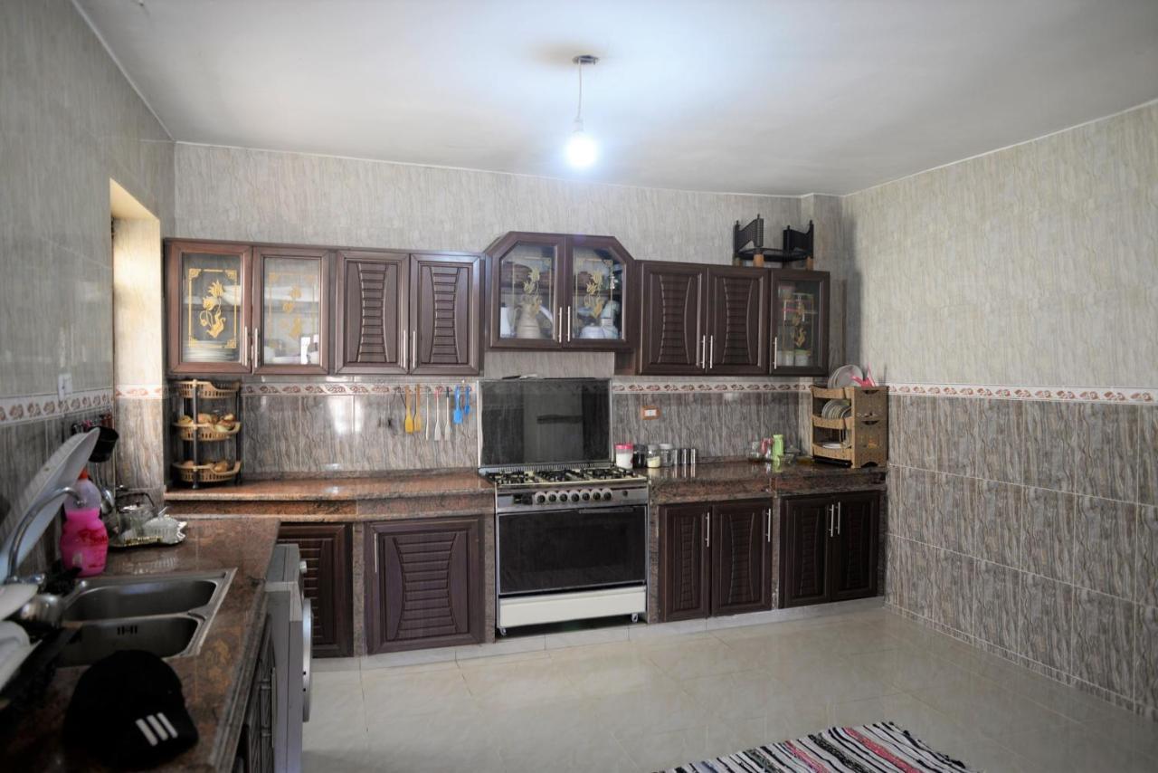 Happy Bedouin House Petra Bed and Breakfast Al Hayy Εξωτερικό φωτογραφία