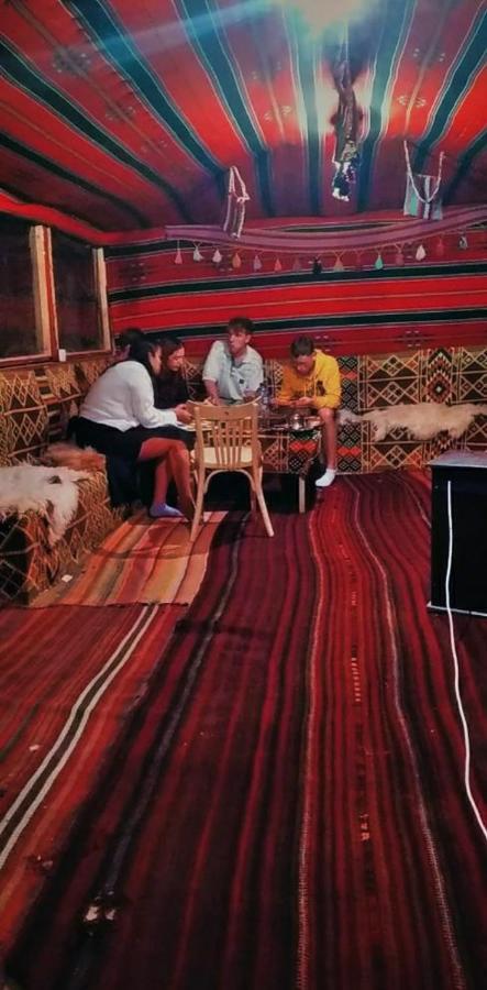 Happy Bedouin House Petra Bed and Breakfast Al Hayy Εξωτερικό φωτογραφία